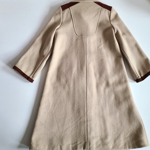 100% wool beautiful vintage 1970s 1980s beige coat with brown details. - Picture 10 of 16